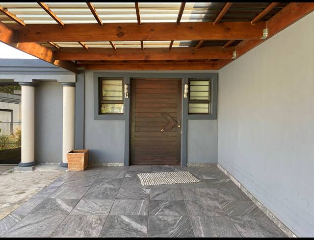 3 BEDROOM FREEHOLD FOR SALE IN COMET